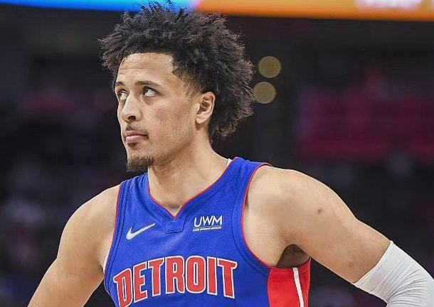 皇马发布马德里德比海报：卡瓦哈尔单人出镜