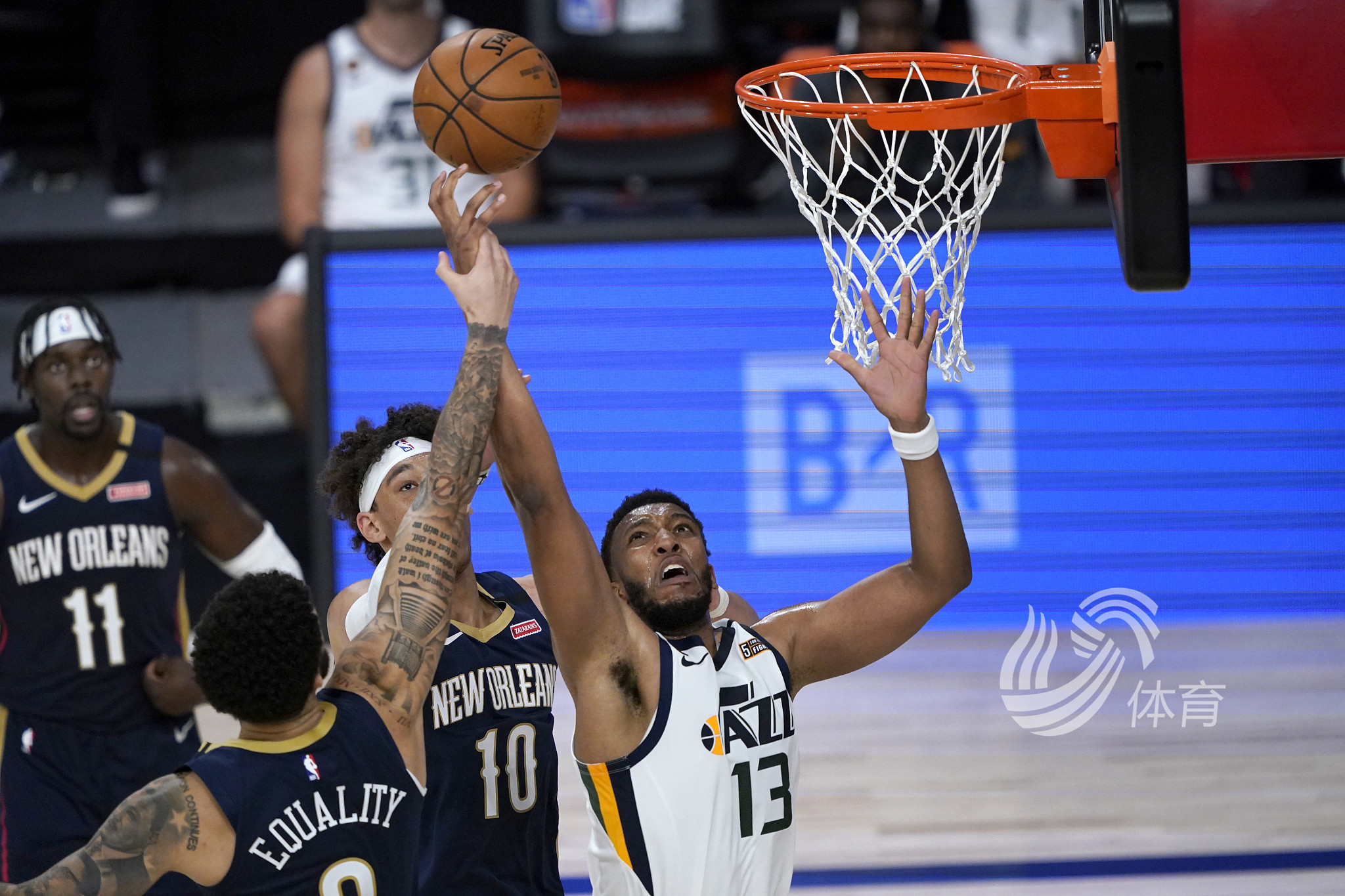 更展示了意 更展示了意