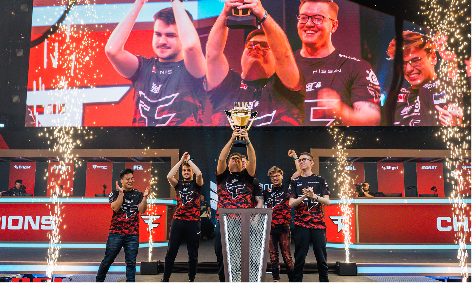 内线补强逐 内线补强逐