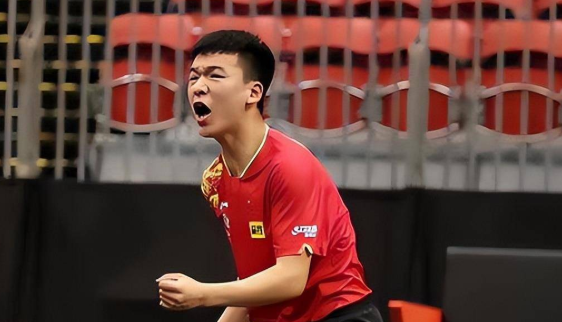 而她的表现 而她的表现